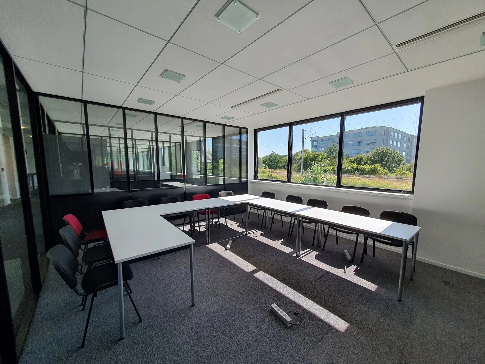 Au Bureau Coworking Asnières - Photo de l'espace au-bureau-coworking-asnieres (source : Google)